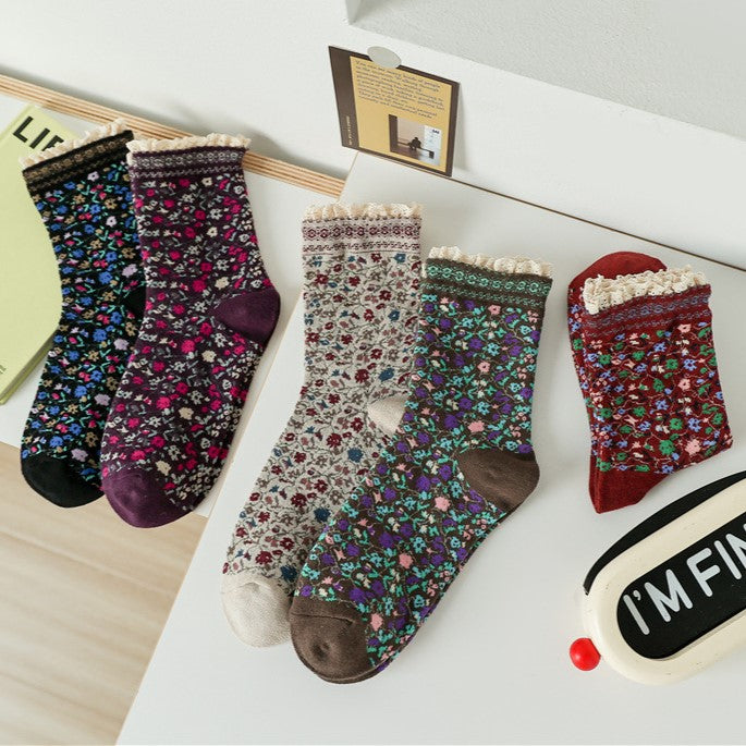 Tiny Flower Lace Trim Crew Socks - Coffee