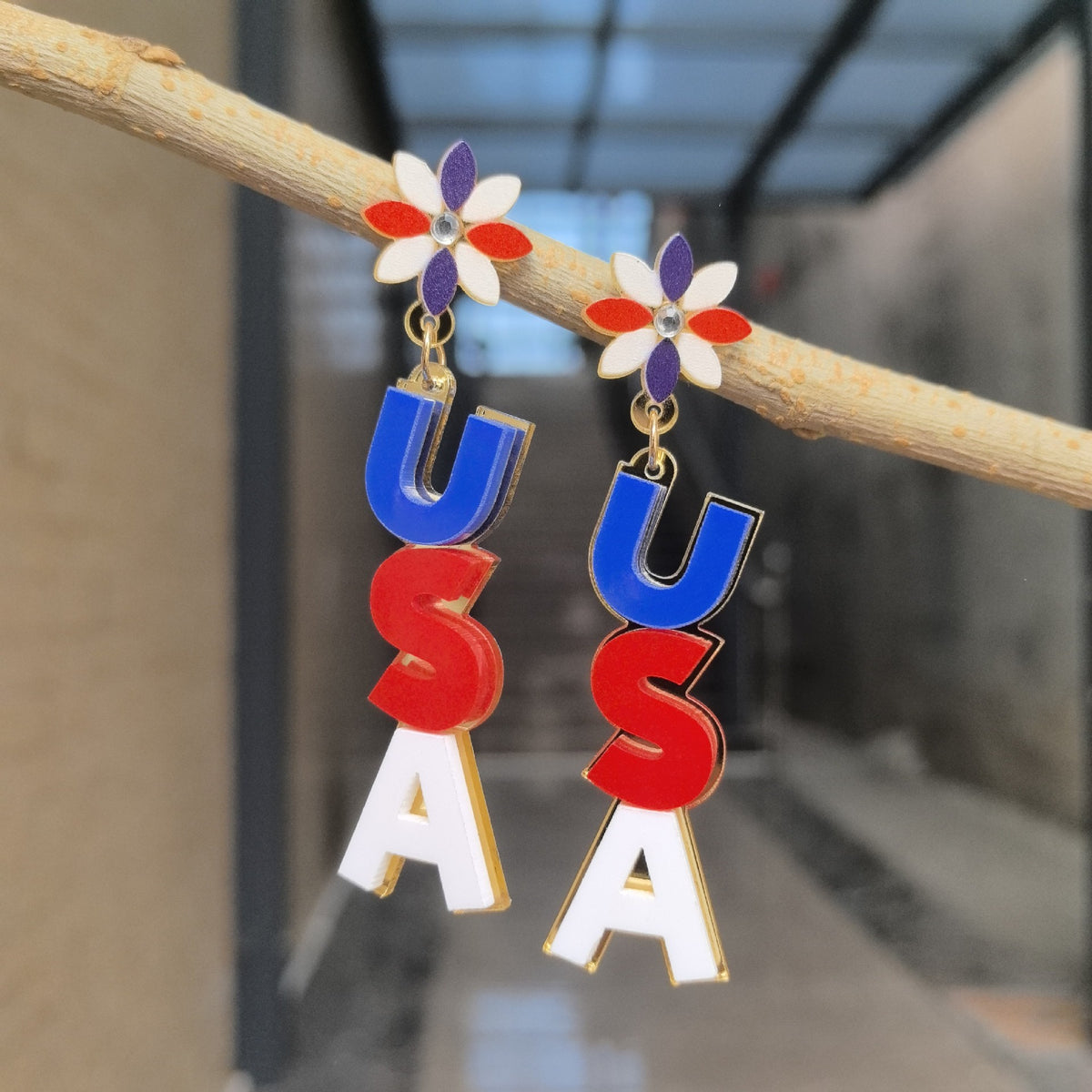 Patriotic Letter Charm Daisy Earrings - Blue-U