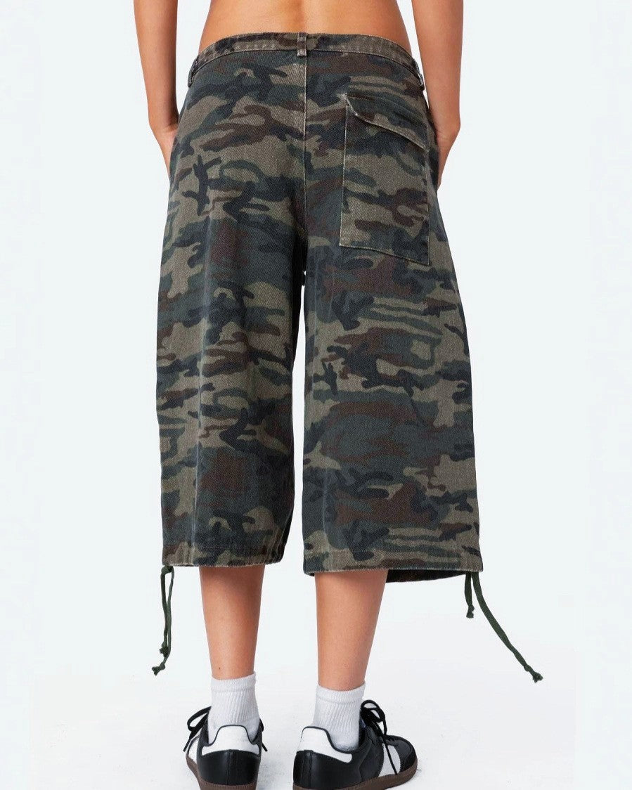 Low Rise Camo Cargo Capri Pants - Color - 3