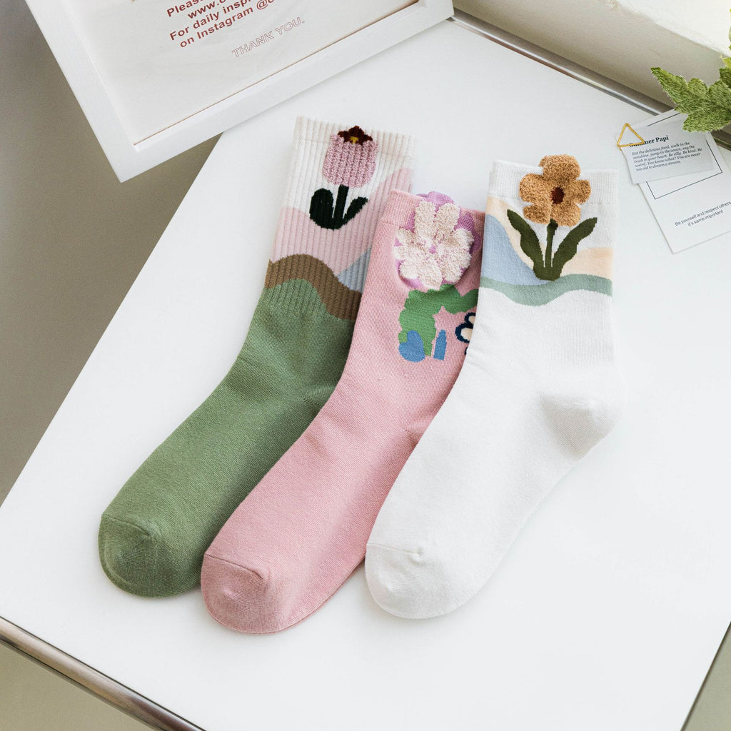 Textured Flower Applique Crew Socks - White - 2