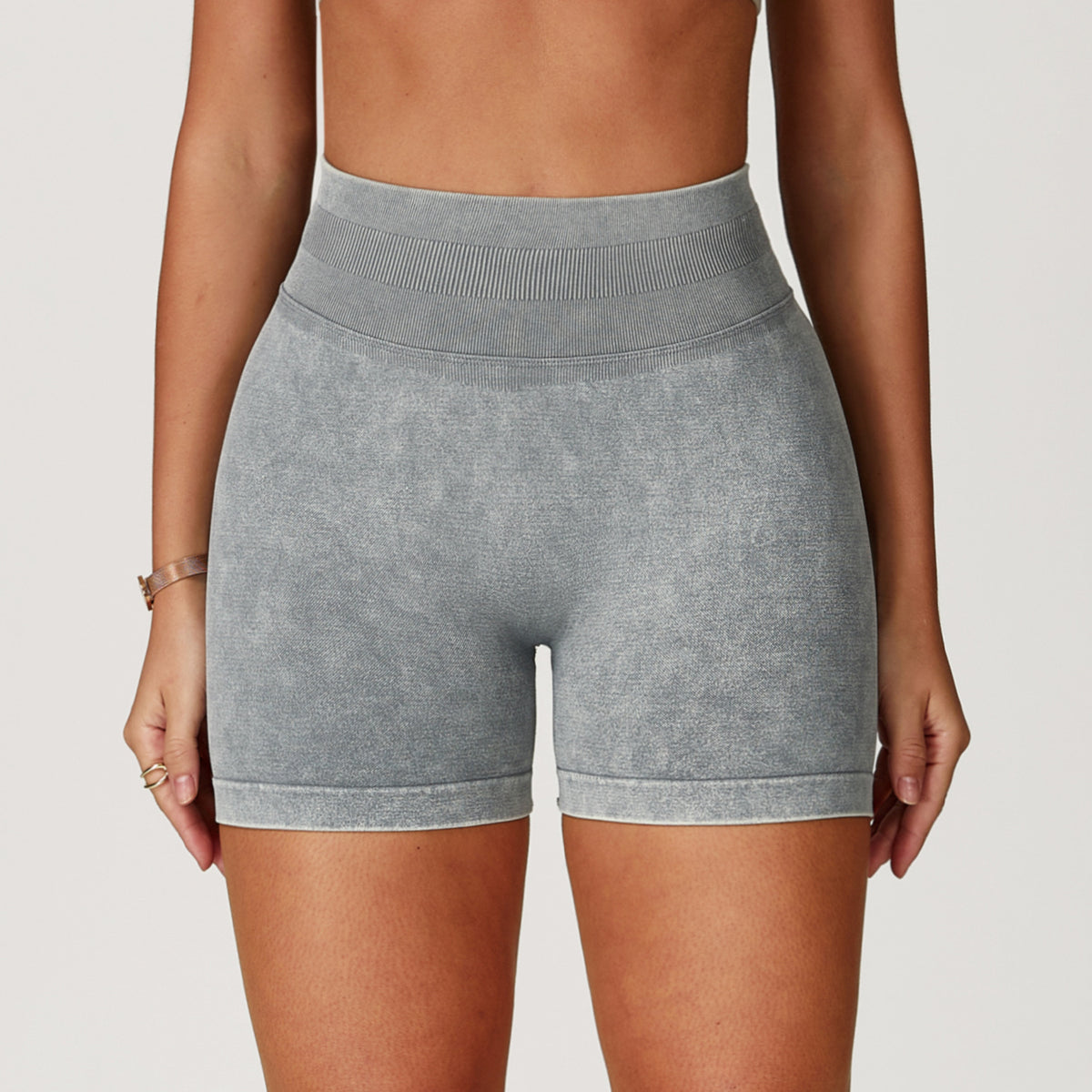 High-Waist Seamless Scrunch-Butt Washed Bike Shorts - Grey