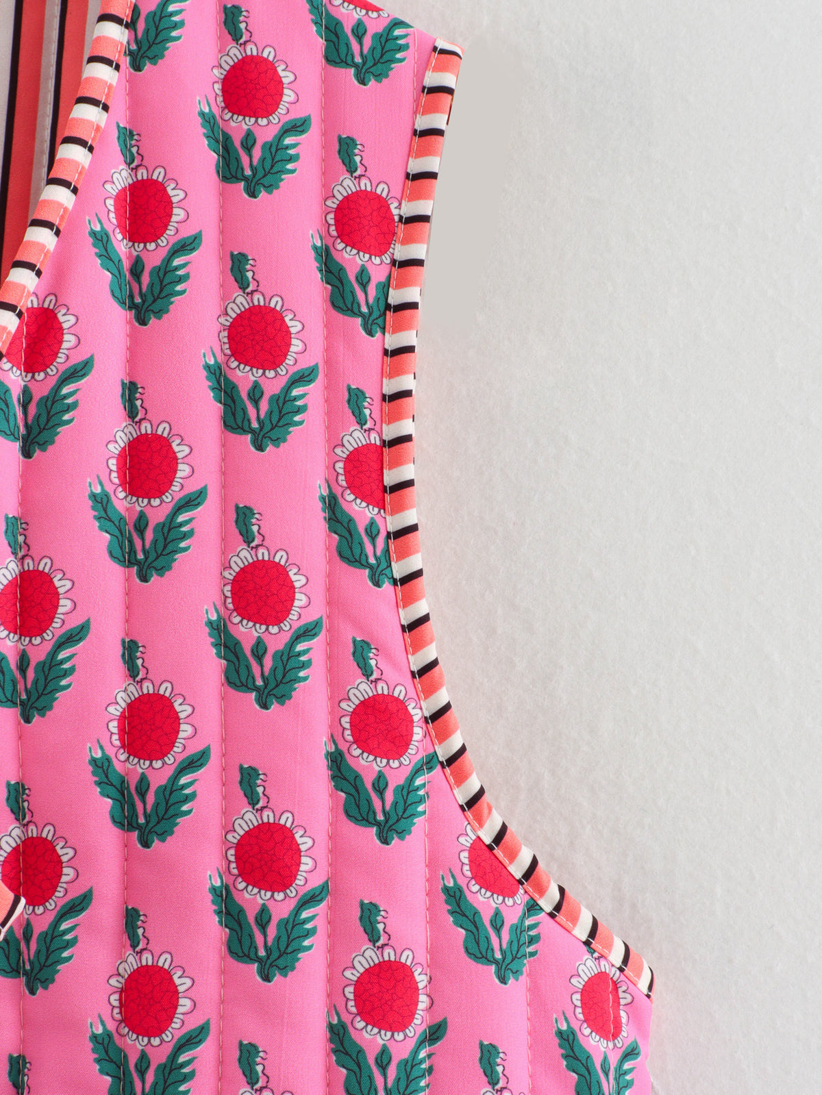 Floral Block Print Quilted Vest - Fuchsia - 10