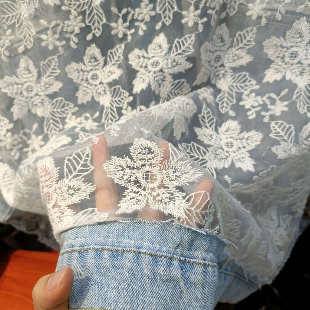 Floral Lace Panel Distressed Denim Jacket - Blue - 8