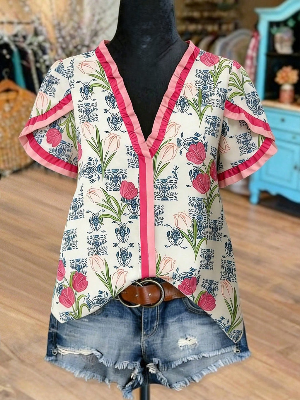Ditsy Floral Print Blouse With Ruffled V Neckline - Pink