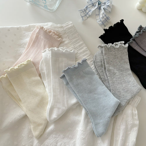 Airy Rib Knit Frill Cuff Socks - White