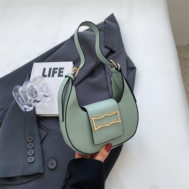 Curved Crescent Underarm Baguette Bag - Green