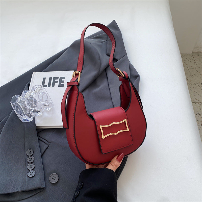 Curved Crescent Underarm Baguette Bag - Red