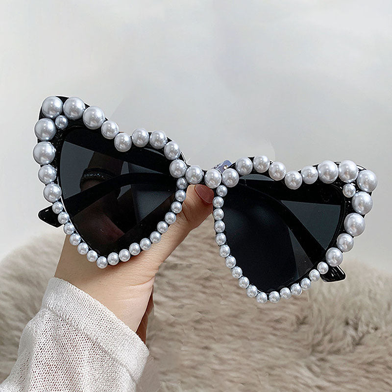 Faux Pearl Studded Heart Frame Sunglasses - Black