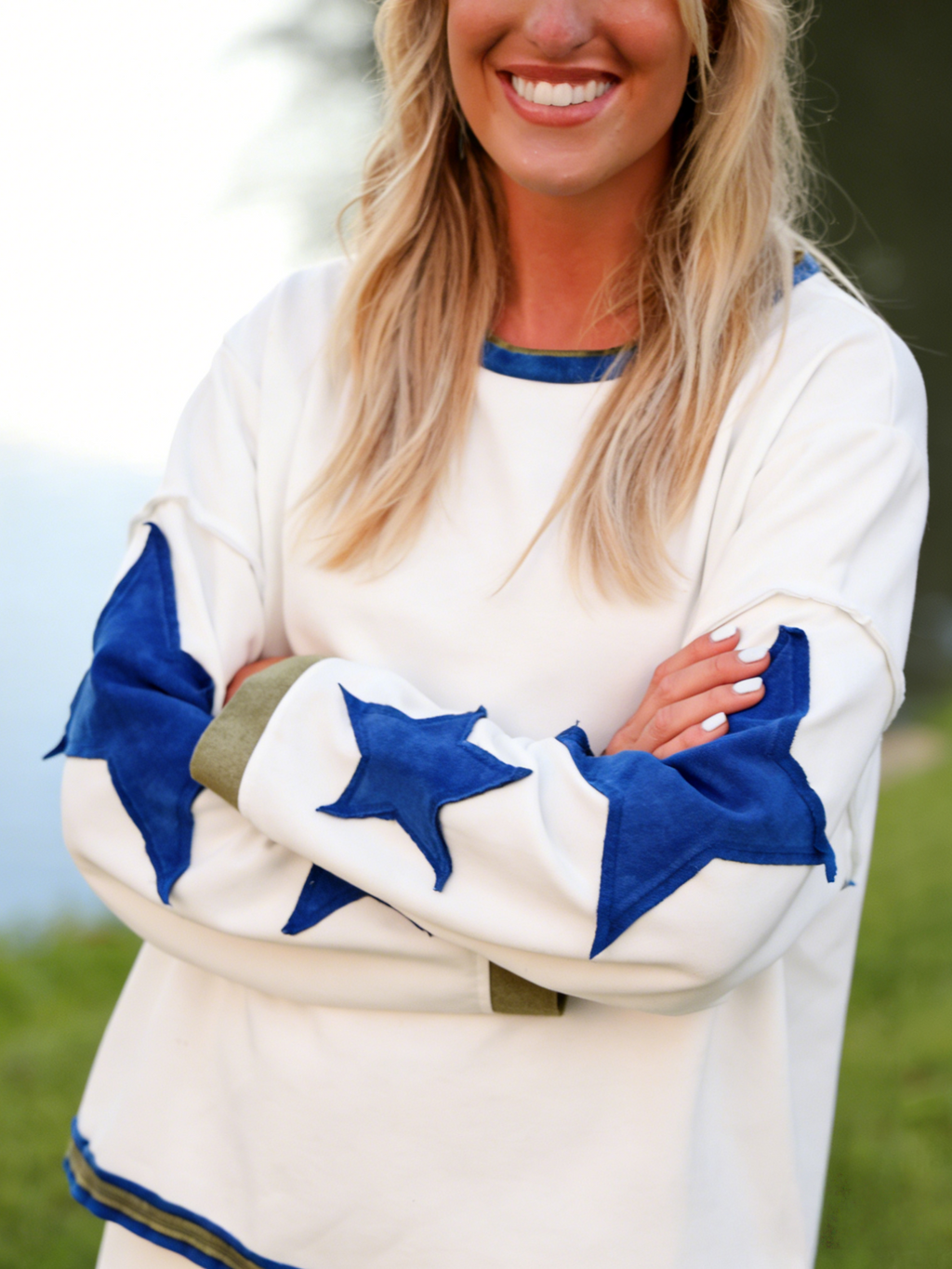 Contrast Trim Crewneck Tee With Star Sleeves - White_Blue - 3