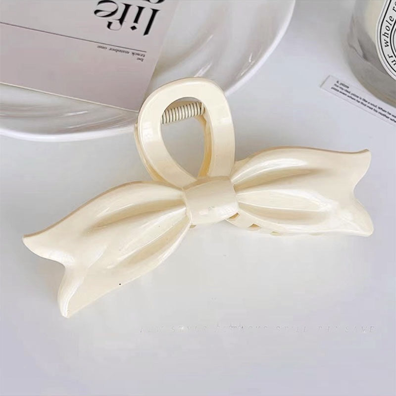 Oversized Bow Shaped Hair Claw Clip - White