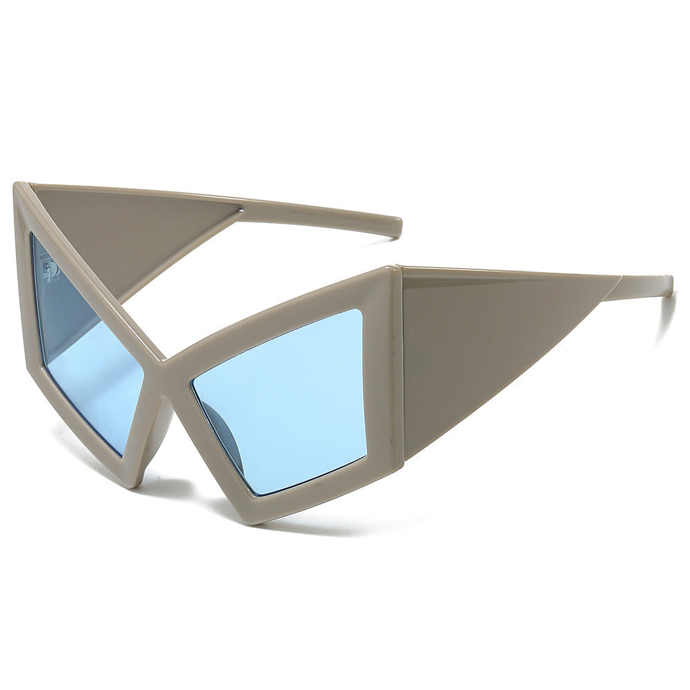 Angular Cat Eye Sunglasses With Chunky Frames - Grey