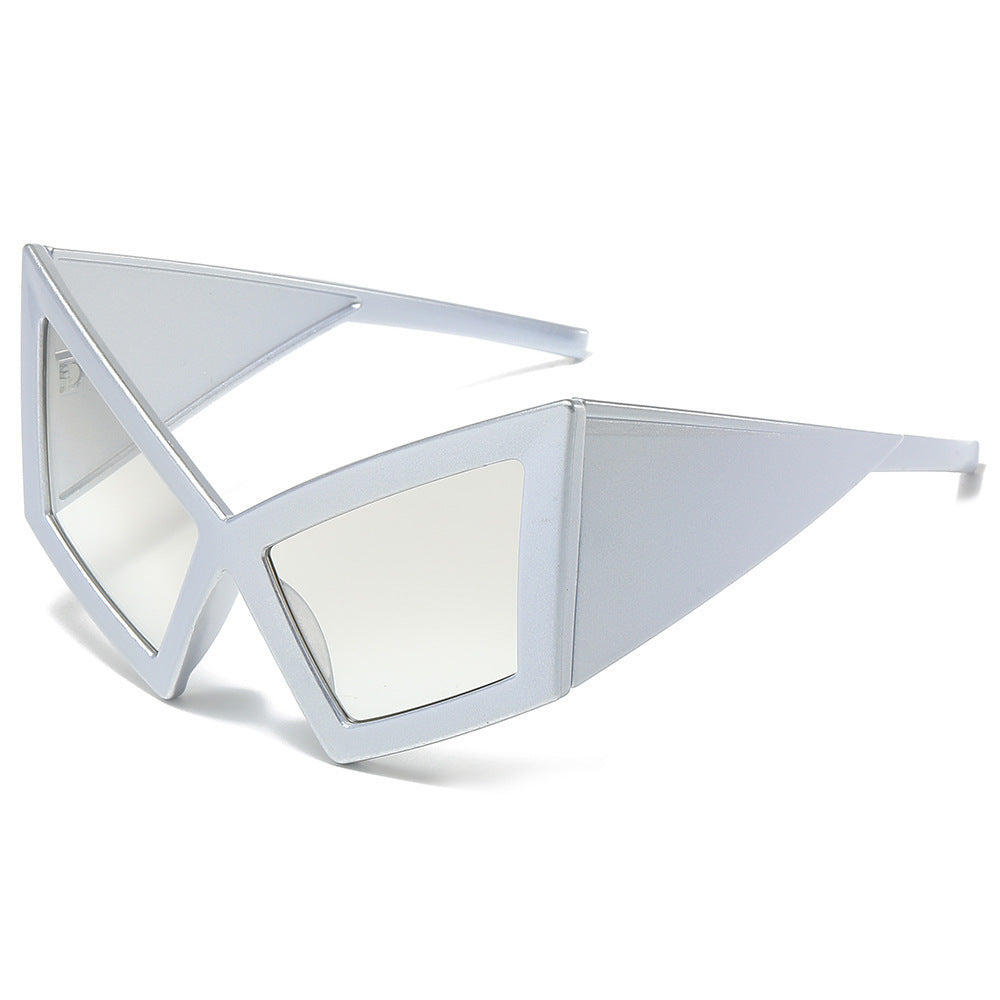 Angular Cat Eye Sunglasses With Chunky Frames - Silvery