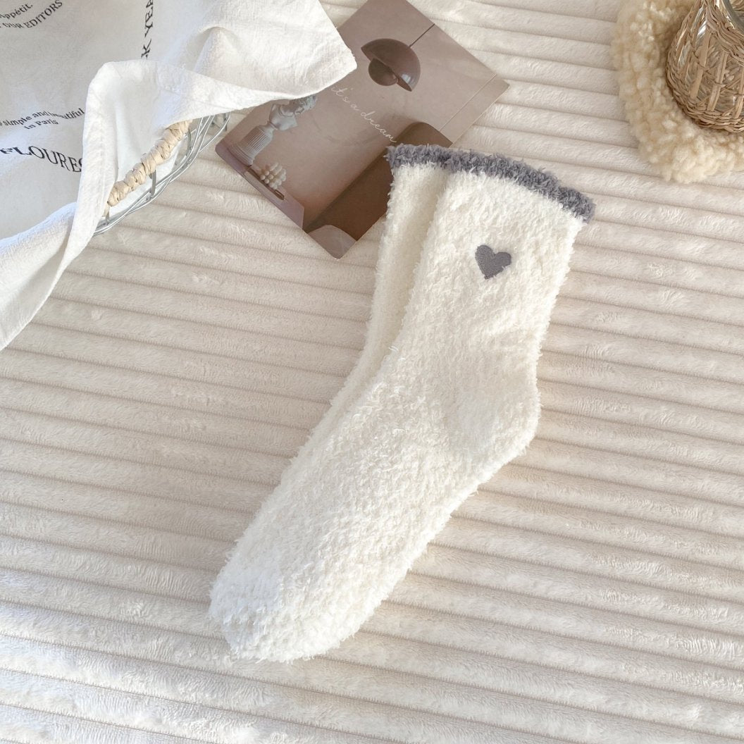 Fuzzy Heart Embroidered Ruffle Cuff Crew Socks - White - 1