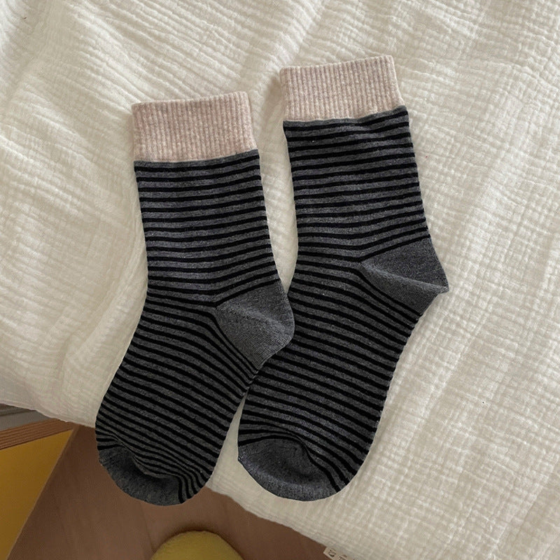 Fine Stripe Knit Contrast Cuff Heel Crew Socks - Grey