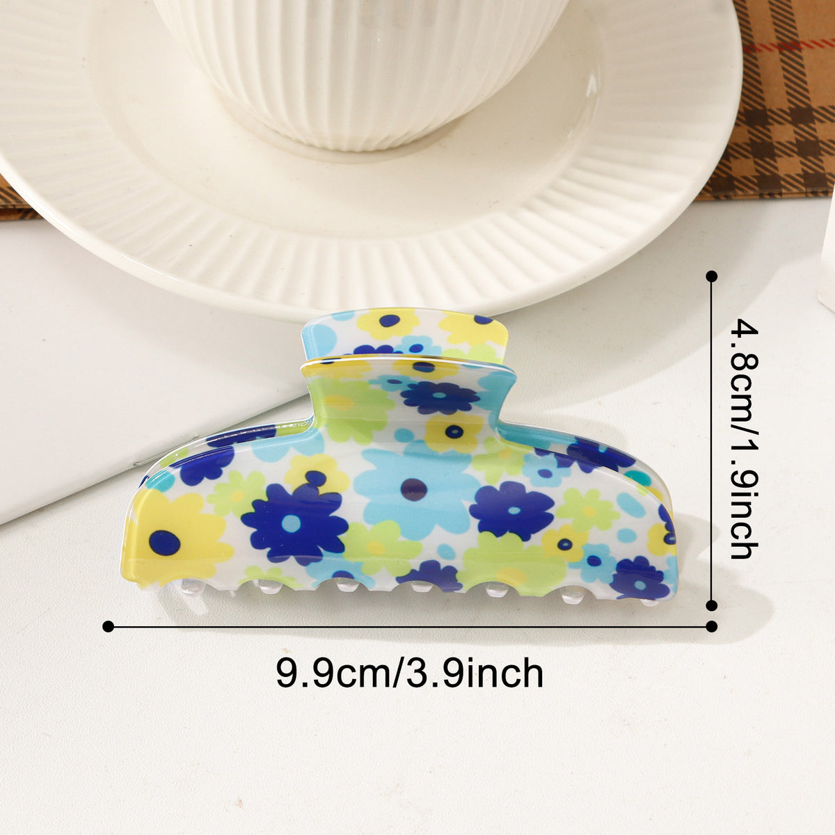 Hair Claw Clip With Fruit and Flower Prints - Daisy