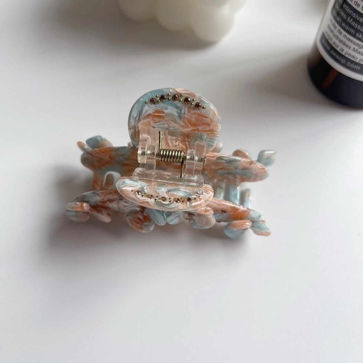 Vintage Marbled Floral Claw Hair Clip - view 1