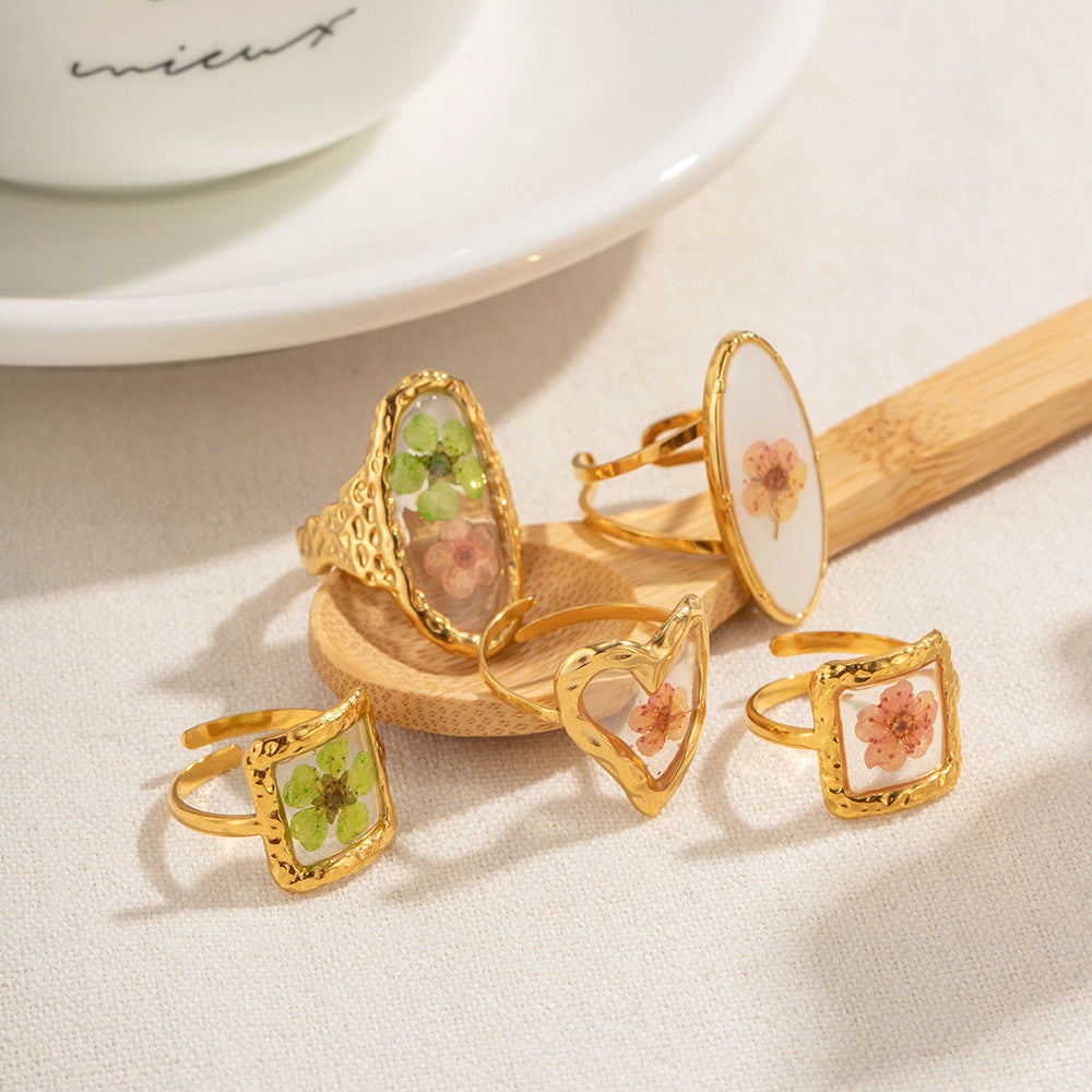 Dried Blossom Clover Open Ring - White - 3