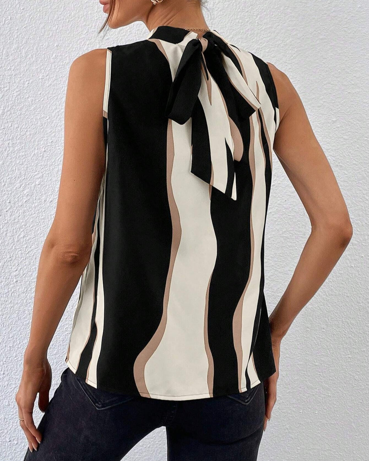 Abstract Stripe Mock Neck Sleeveless Top - Black - 3