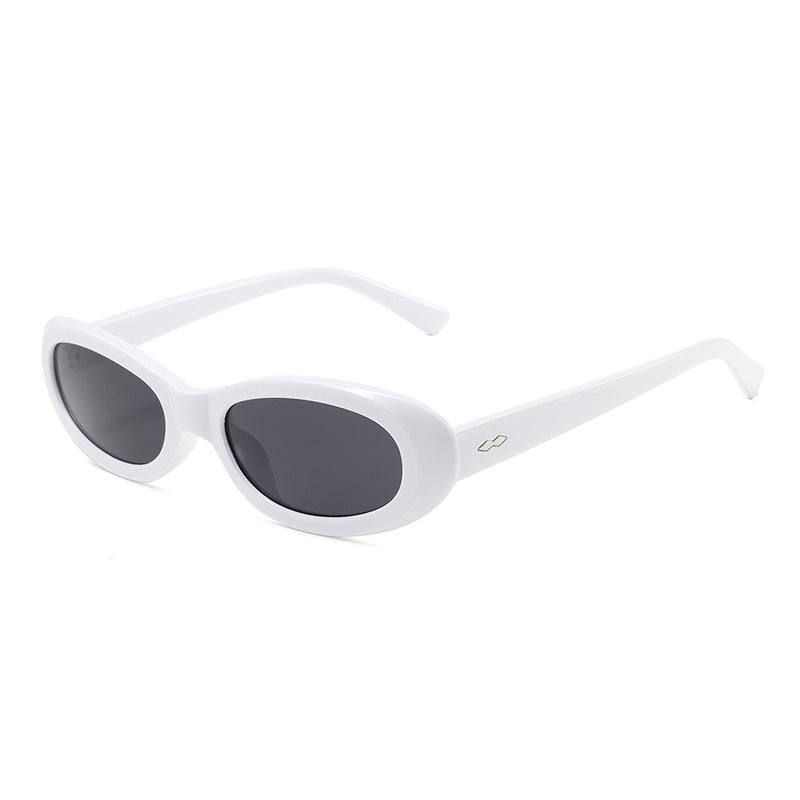 Chunky Oval Cat Eye Retro Sunglasses - White