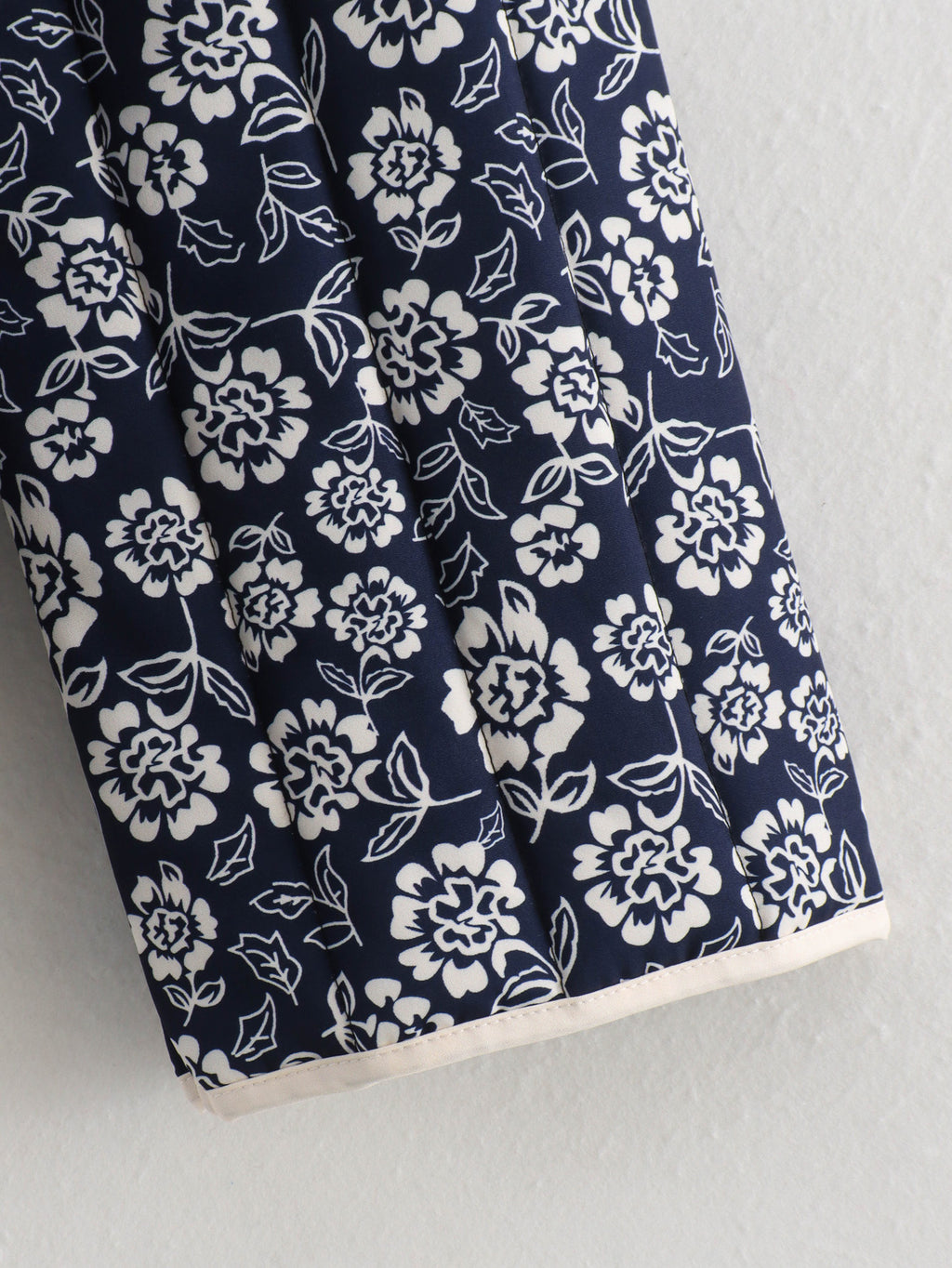 Floral Quilted Contrast Trim Jacket - Navyblue - 8