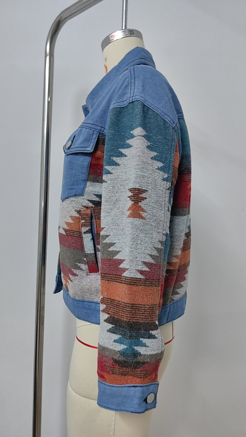 Distressed Aztec Patchwork Cropped Denim Jacket - Blue - 7