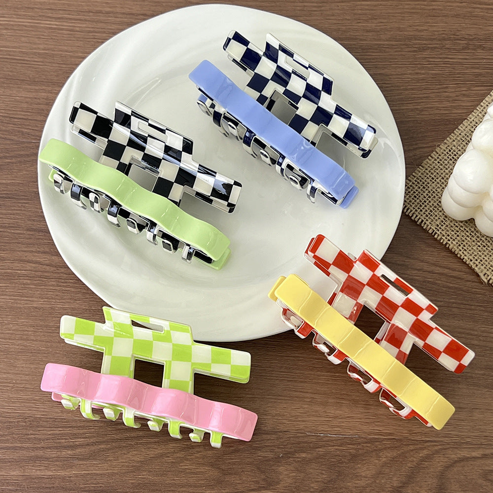 Checkerboard Wavy Acetate Claw Clip