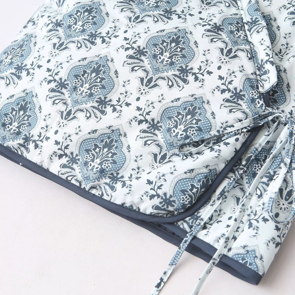 Paisley Print Quilted Wrap Jacket - White - 11