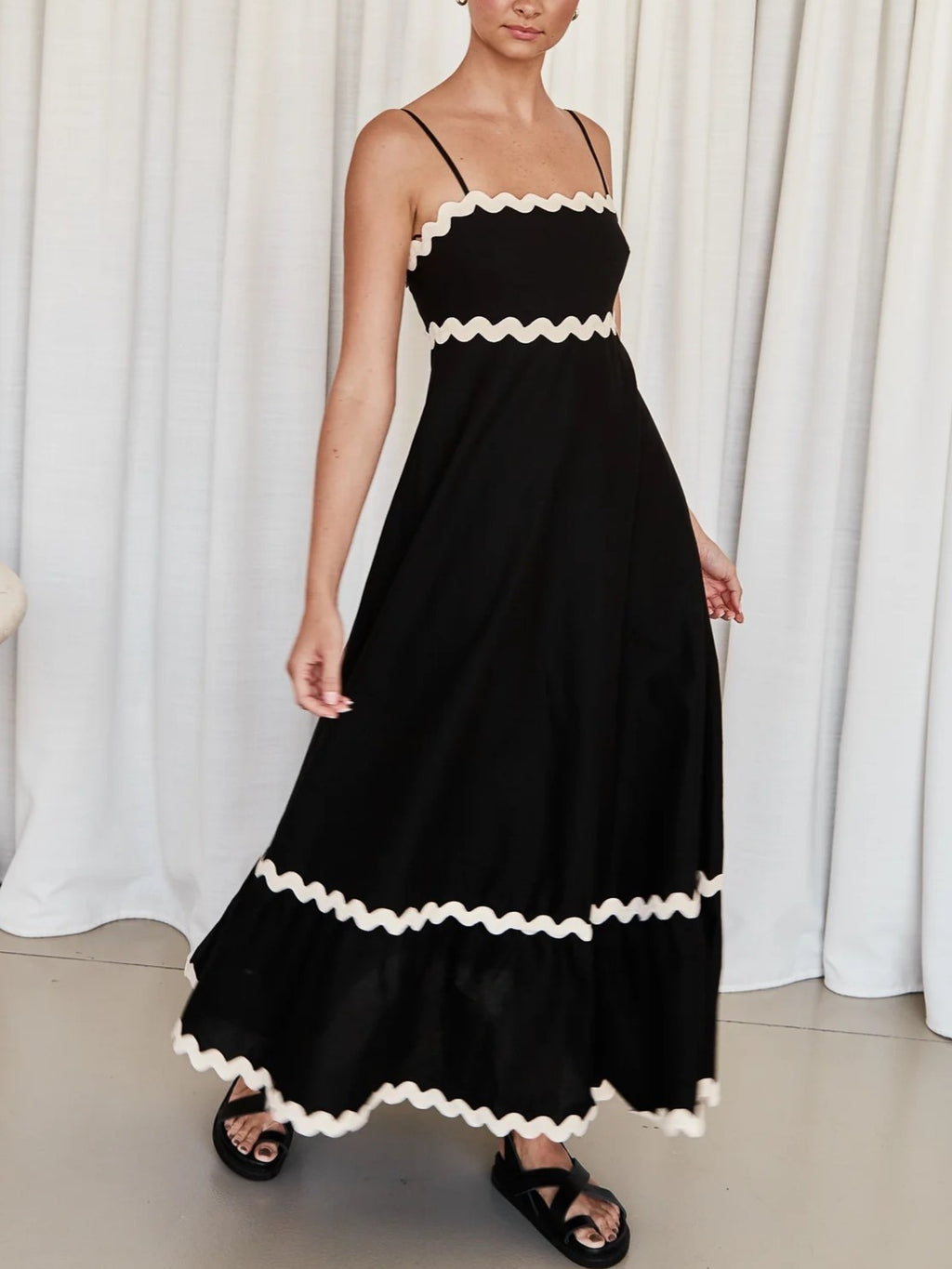 Ric Rac Trim Strappy Tiered Maxi Dress - Black - 1