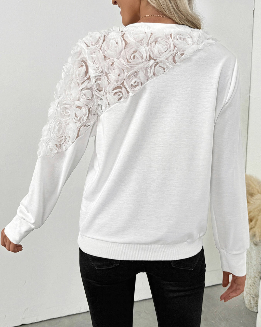 Rosette Lace Panel Drop Shoulder Sweatshirt - White - 3