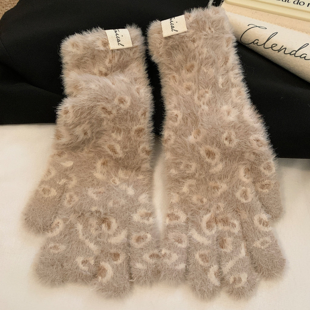 Fuzzy Leopard Print Knit Gloves - Khaki