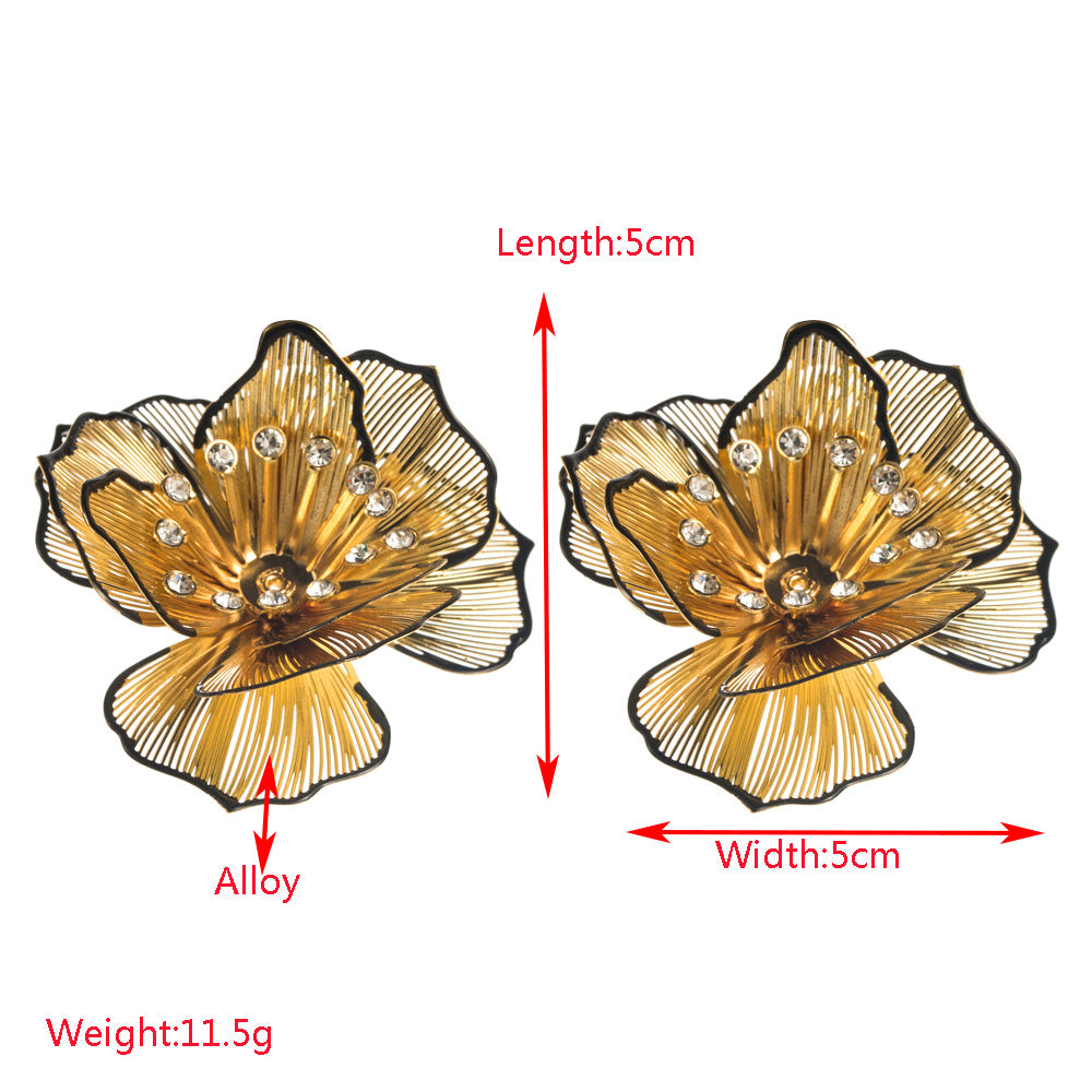 Layered Mesh Flower Statement Stud Earrings - Gold
