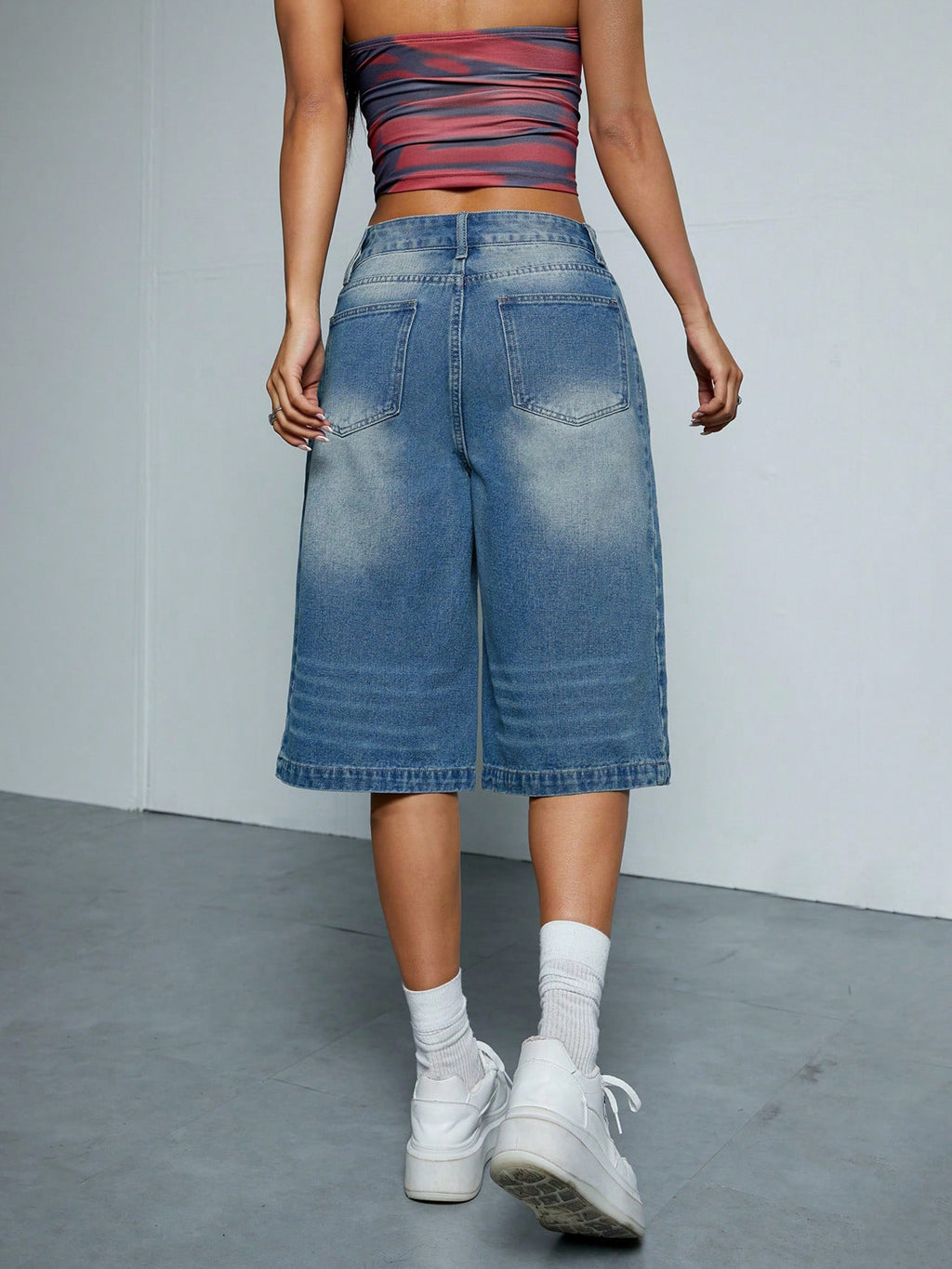 Faded Wash Baggy Knee Length Denim Shorts - Blue
