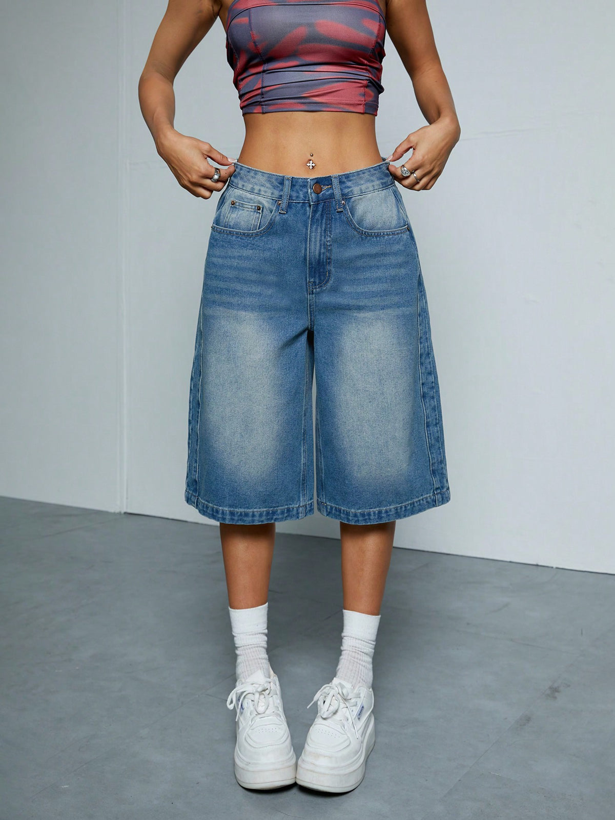 Faded Wash Baggy Knee Length Denim Shorts