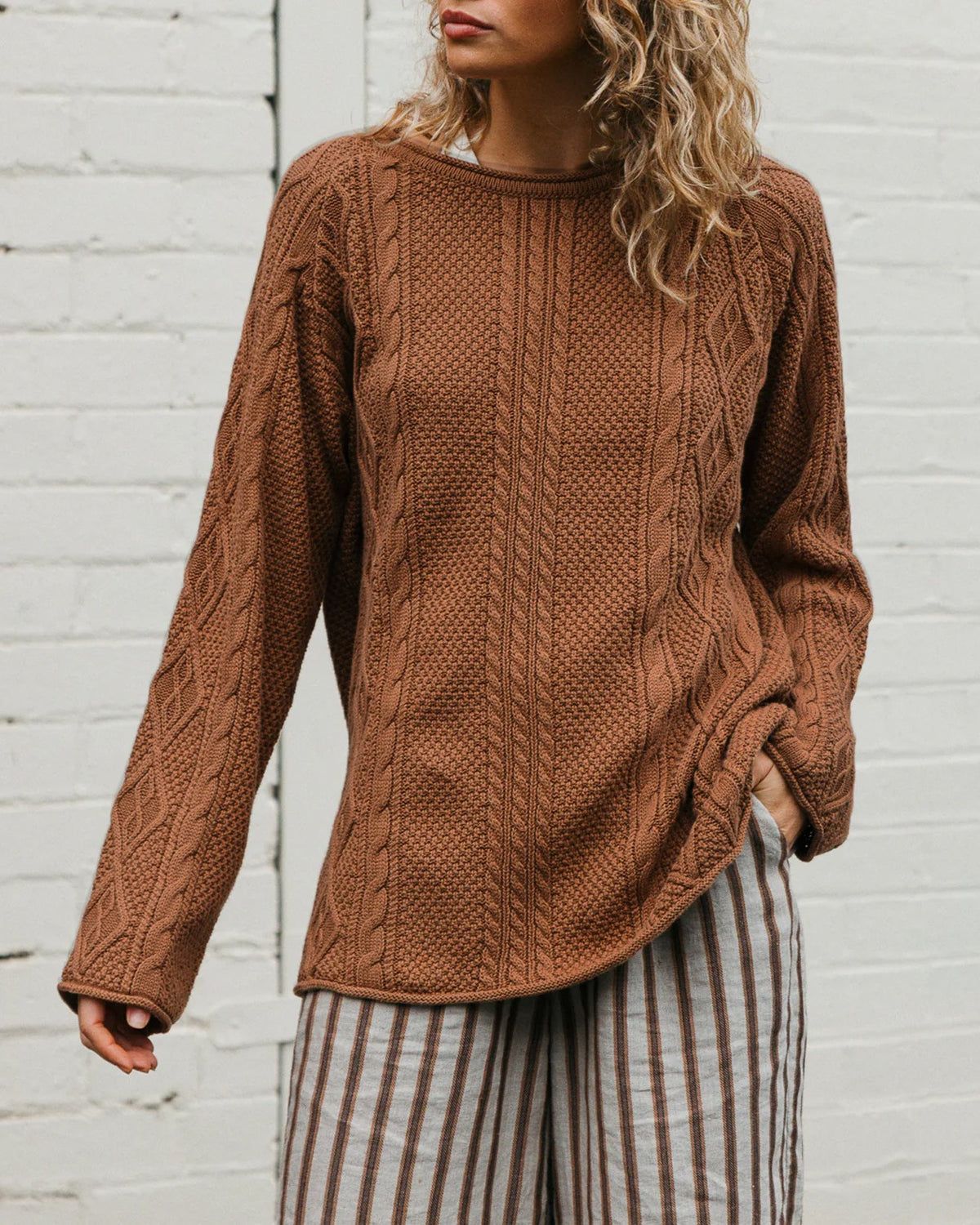 Cable Knit Sweater With Split Side Hem - Caramel - 2