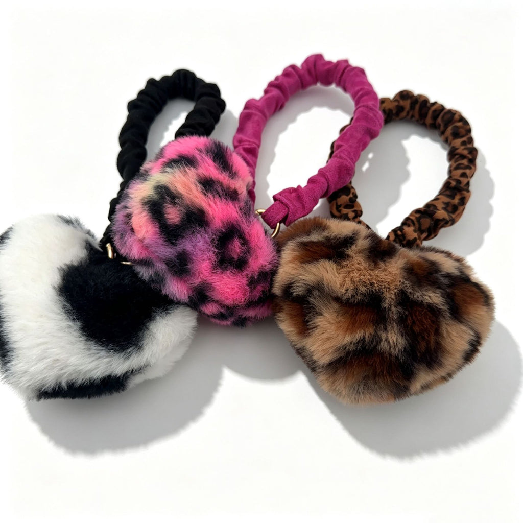 Plush Heart Scrunchie Phone Lanyard Wrist Strap - Leopard - 3