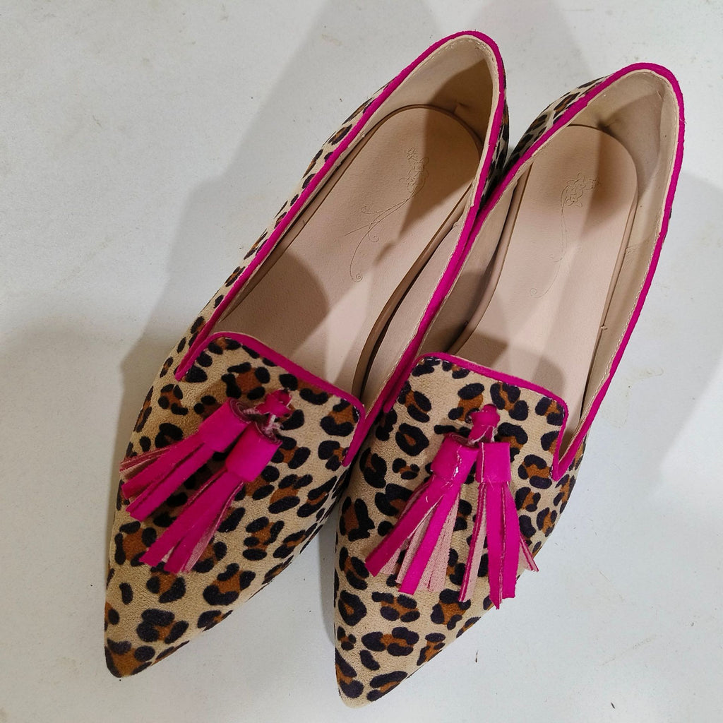 Animal Print Pointed Toe Tassel Loafers - Leopard Fuchsia