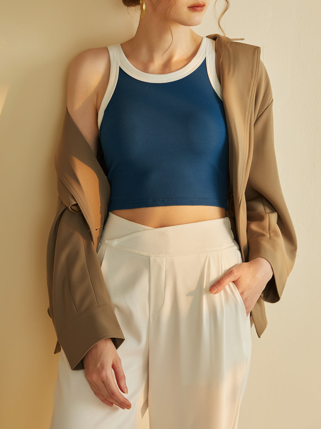 Ribbed Contrast Binding Crop Tank Top - Blue - 6