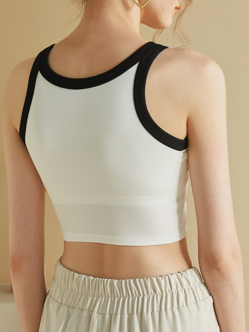 Ribbed Contrast Binding Crop Tank Top - White - 6