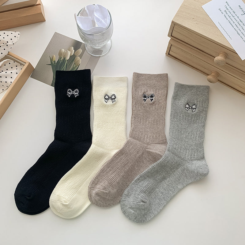 Embroidered Bow Ribbed Crew Socks - White - 1