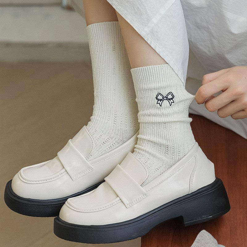 Embroidered Bow Ribbed Crew Socks - White - 2