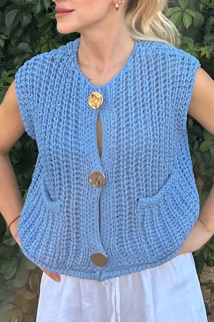 Boxy Chunky Knit Cap Shoulder Button Cardigan - blue