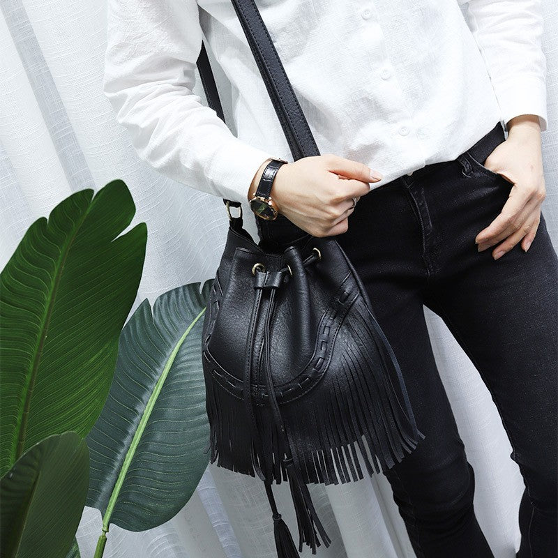 Western Fringe Drawstring Bucket Bag - Black
