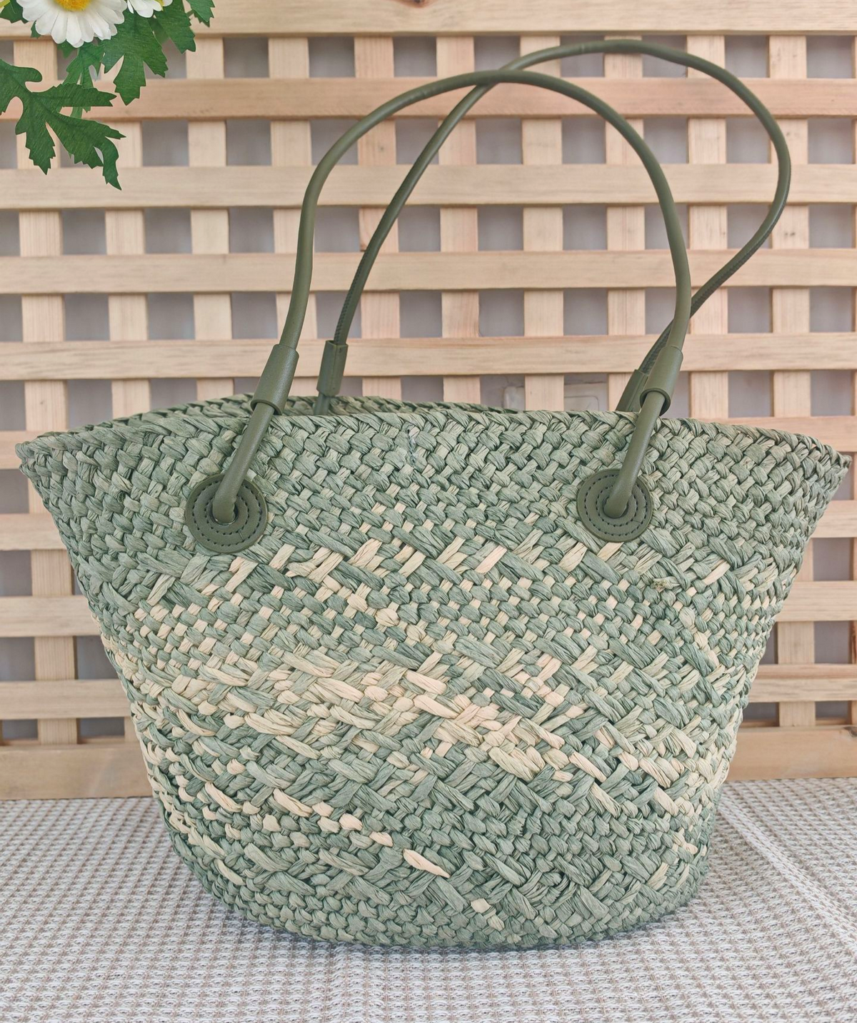 Ombre Woven Straw Basket Tote Bag - Olive