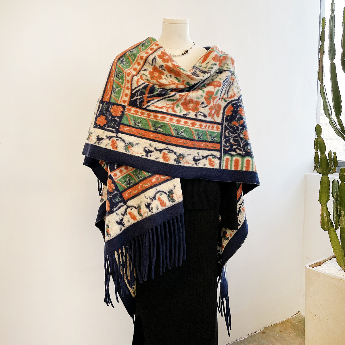 Folk Floral Print Fringe Hem Knit Cape - Blue - 4