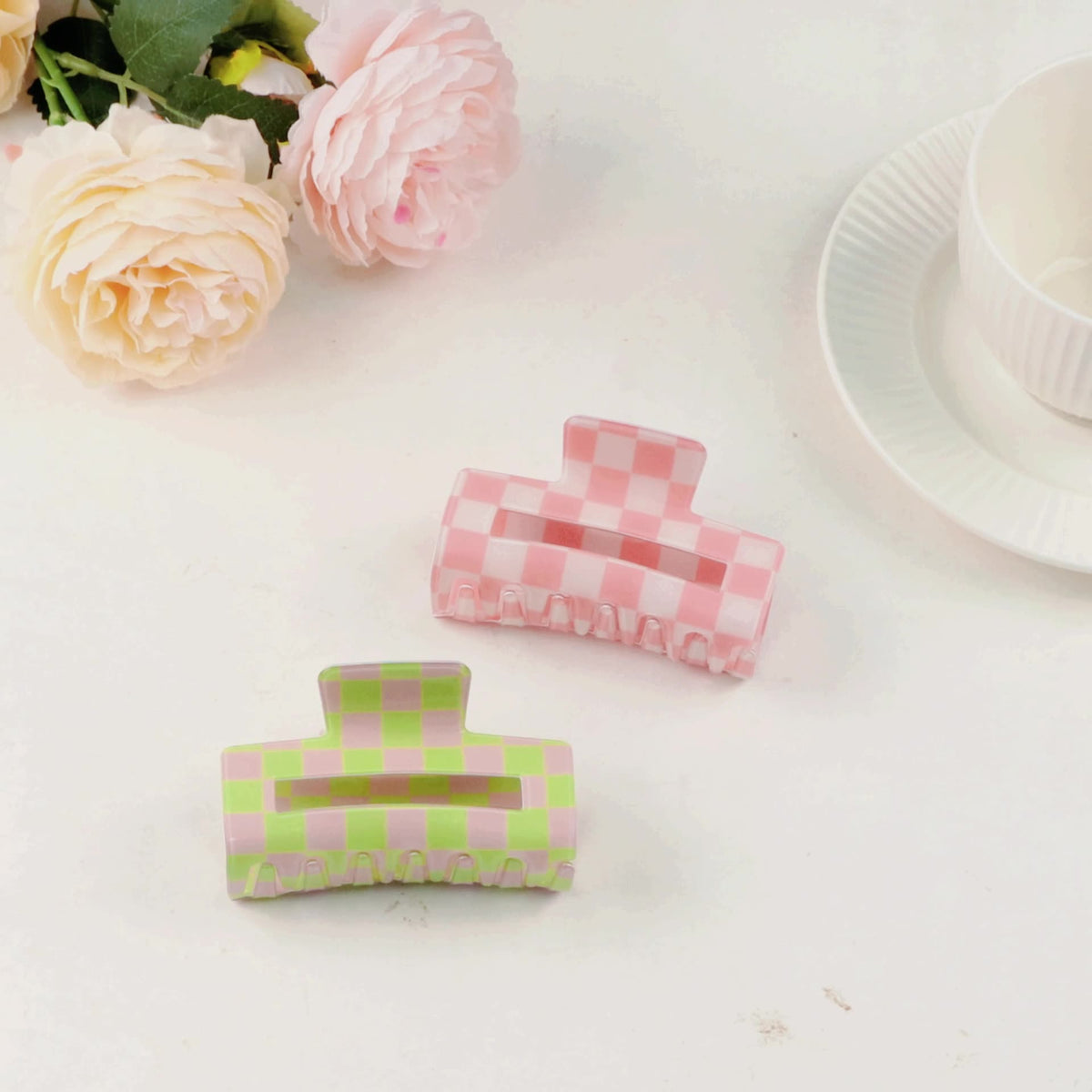 Checkerboard Print Rectangular Claw Clip - view 2