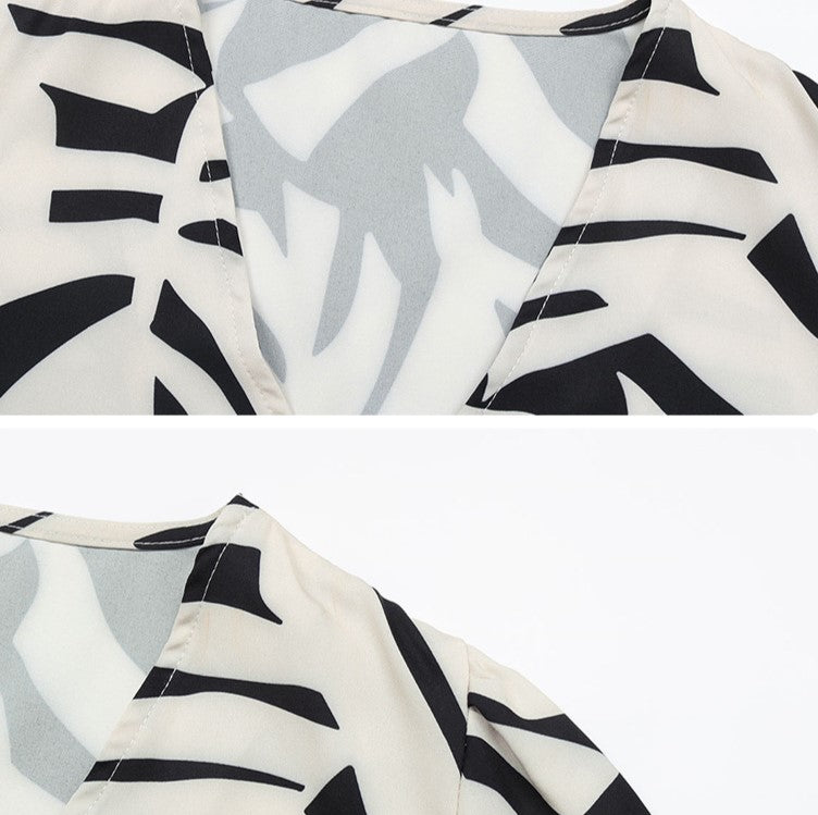 Abstract Leaf Print Camp Collar Blouse - White - 3