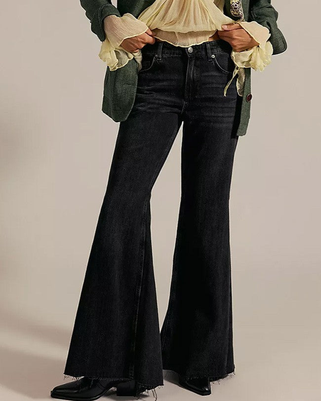 Retro Bell Bottom Jeans With Raw Hem - Black