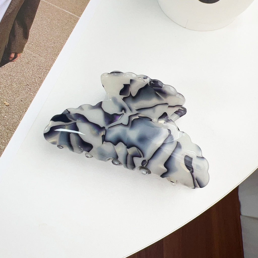 Ruffled Petal Edge Claw Hair Clip - Blue