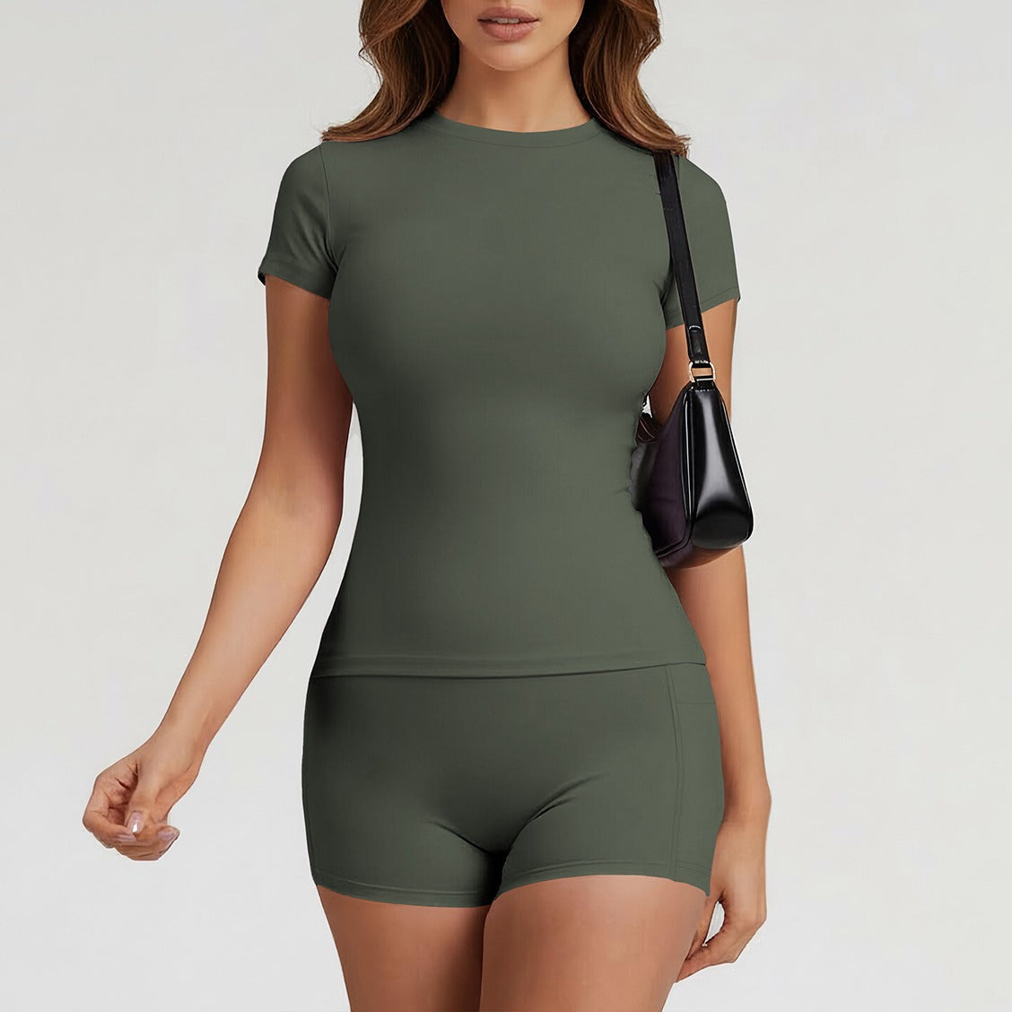 Brushed Fitted Tee and Pocket Shorts Workout Set - Forest Green