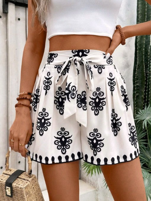Boho Medallion Print Tie Waist Shorts - White_B